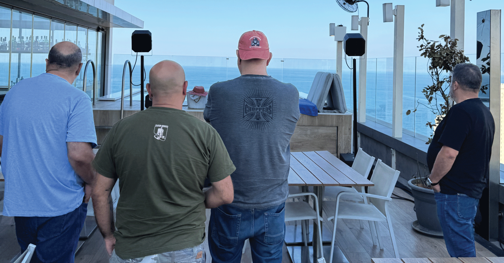 Creative Manner Design Lorem Ipsum Sit Amet Consectetur dipisi?